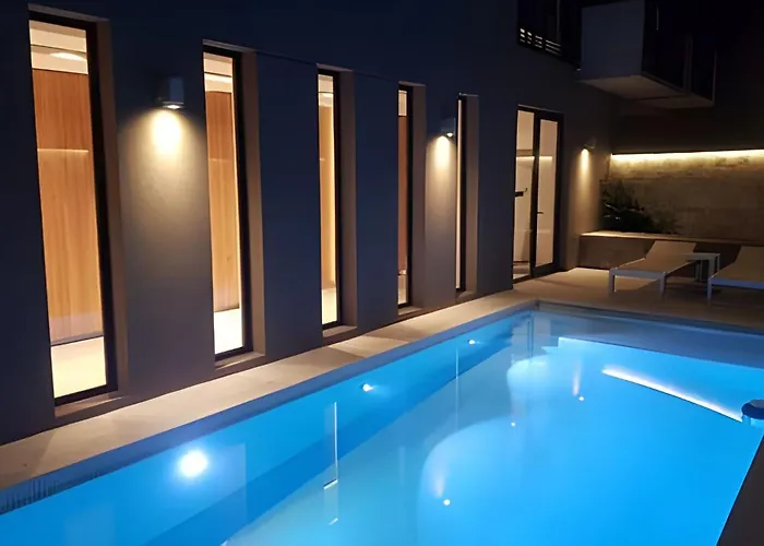 E&G Ba Apartaments Velasco. Piscina